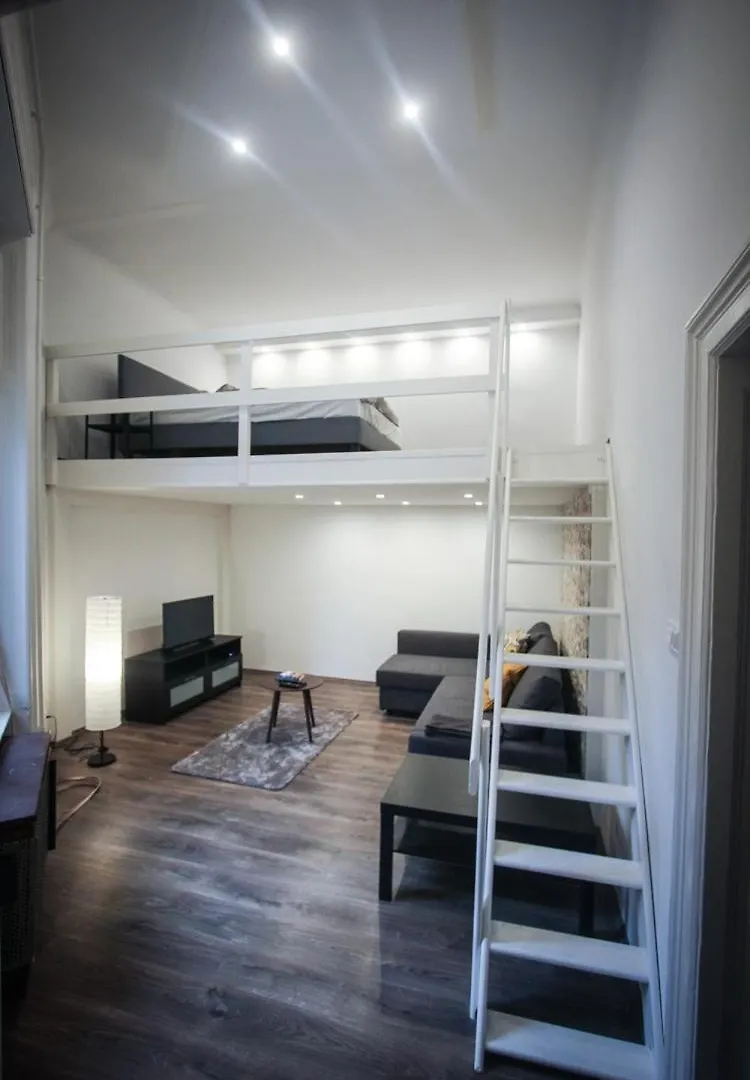 Beautiful And Cosy Apartment In Centre Budapest